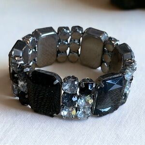 Chunky blingy vintage bracelet with large acrylic stones